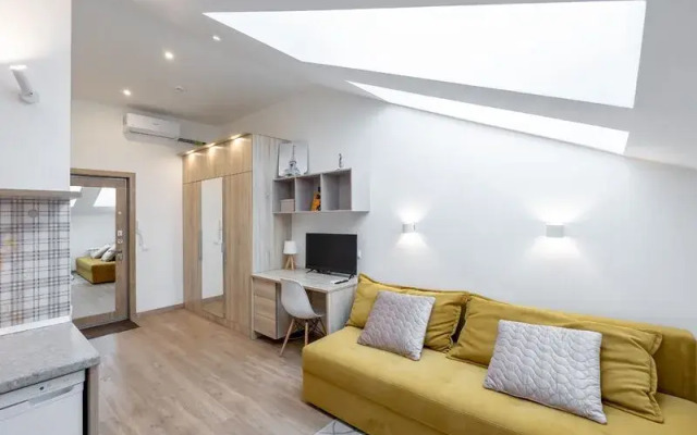Karl House