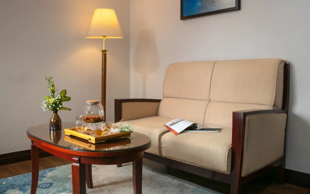 The Tray Hotel