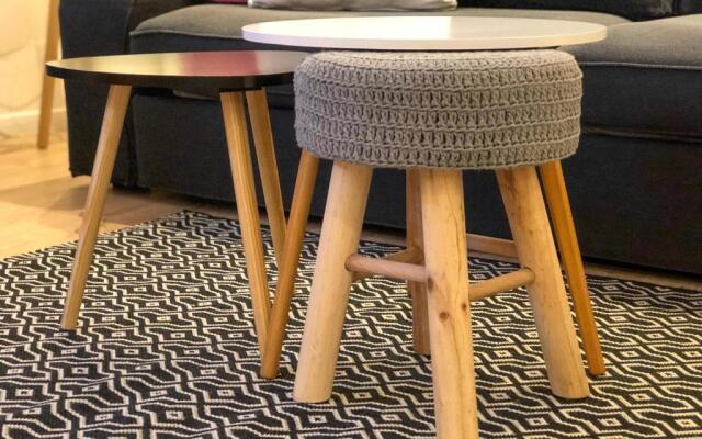 Beauty & The Beast Old Town Cosy Apartments