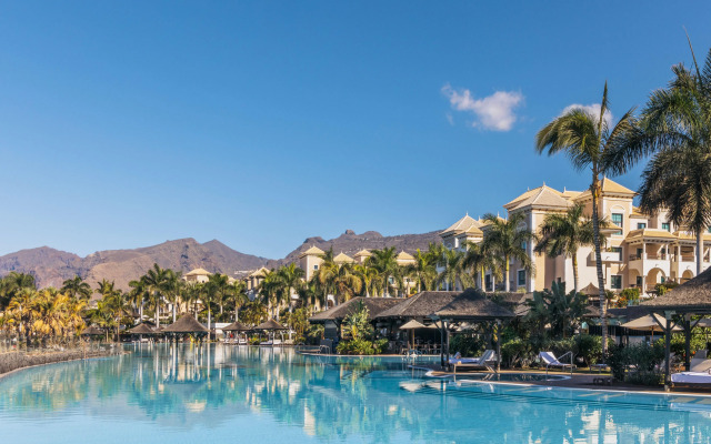 Отель RedLevel at Gran Meliá Palacio de Isora