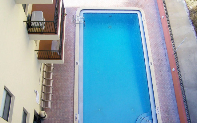 Las Brisas Condominiums