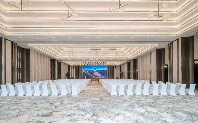 Grand Bay Hotel Chengdu