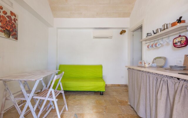 2421 Il Pagghiere by Perle di Puglia