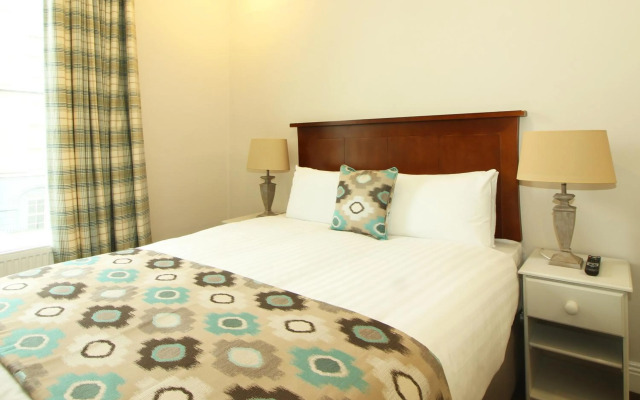 Tom Dick and Harriet's