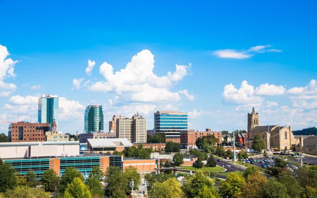 Hampton Inn & Suites Knoxville-Downtown