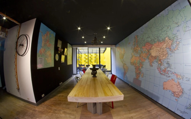 1212 Hostels