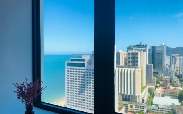 Gold Coast Apartment