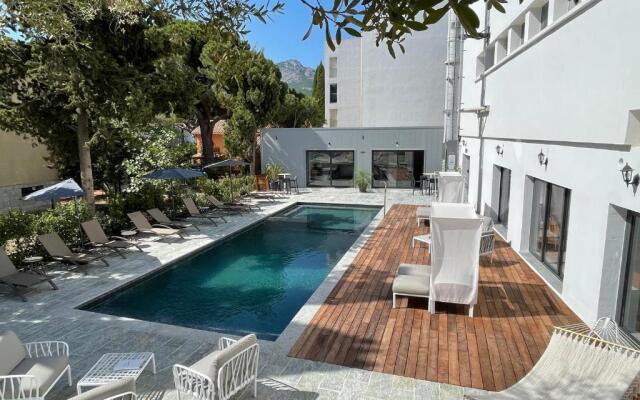 Best Western Hotel Casa Bianca, Piscine Intérieure et Extérieure