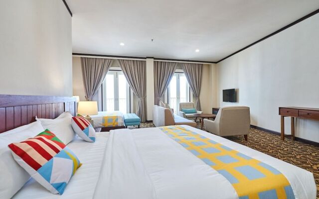 OYO Home 89378 The Platinum Suites