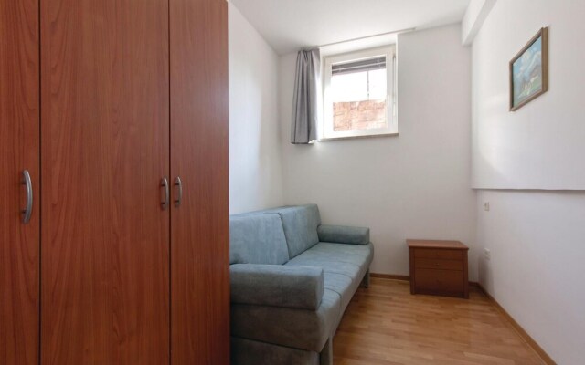 Stunning Home in Piran With Wifi and 2 Bedrooms