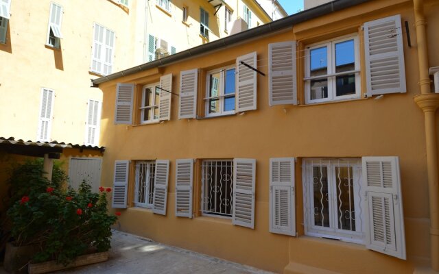 Charming Duplex Apartment 4 Persons In Port Of Nice District
