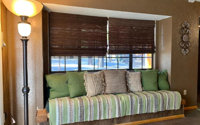 Grey Squirrel Resort & Vacation Rental Homes