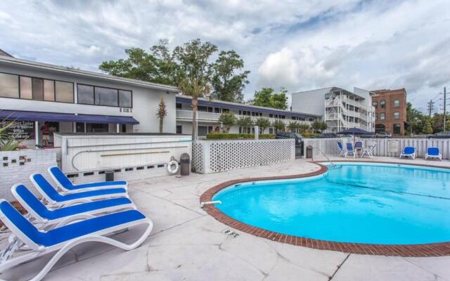 The Waterway by Carolina Retreats