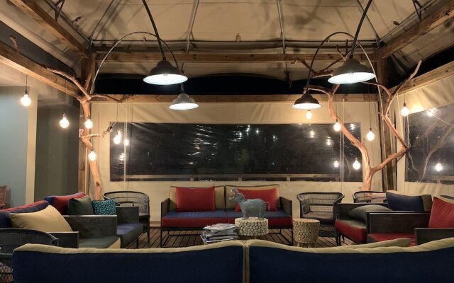 Ndhula Luxury Tented Lodge