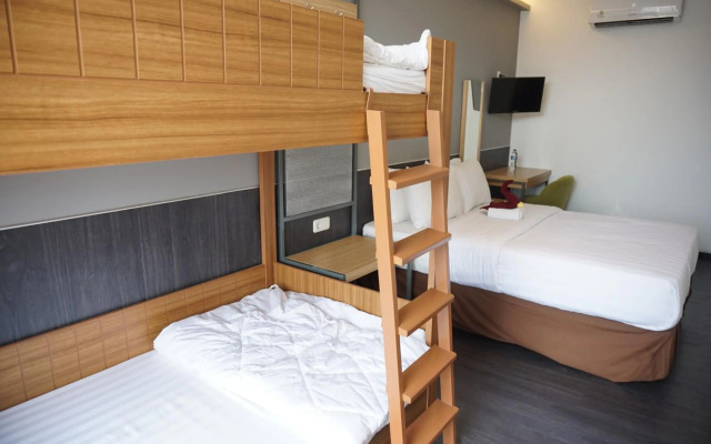 Pantes Hotel  Simpang lima Semarang