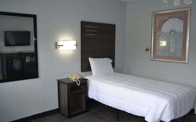 Knights Inn Jacksonville North
