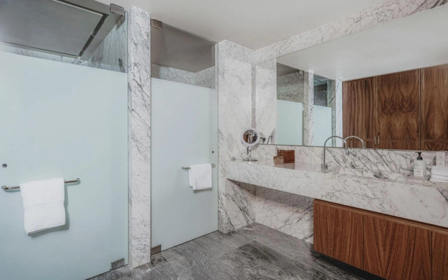 Solaz A Luxury Collection