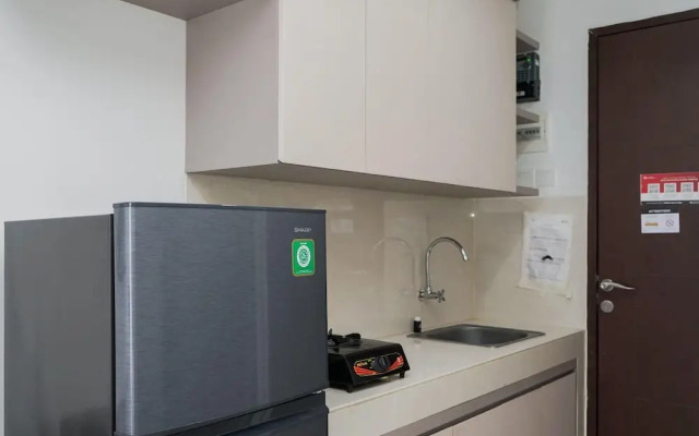 Elegant and Relaxing Studio Apartment at Springwood Residence