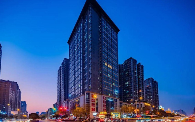 Super 8 Hotel (Xi'an Zhuque Street TV Tower Subway Station)