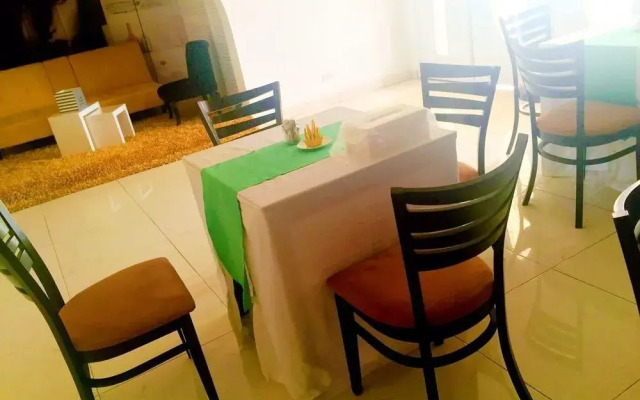 Empire Apartment Hotel