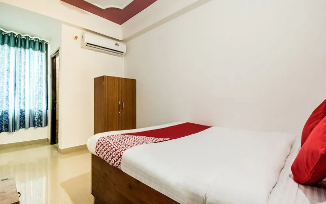 OYO 10337 Hotel Happy Journey