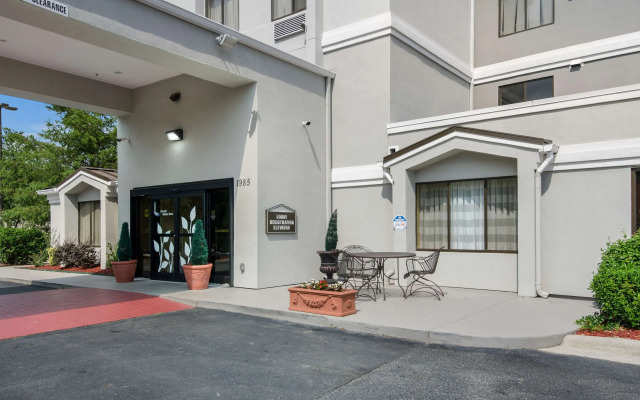 Sleep Inn Hanes Mall