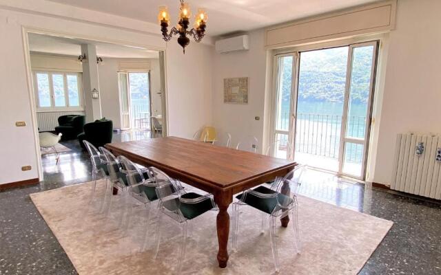 Large Apartment 200 m2 Fantastic View on Lake Como