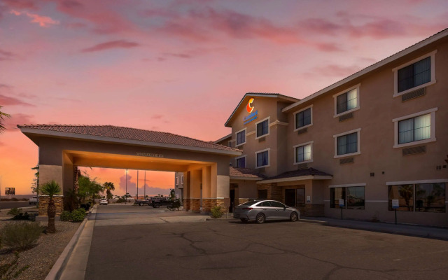Comfort Inn & Suites Yuma I-8