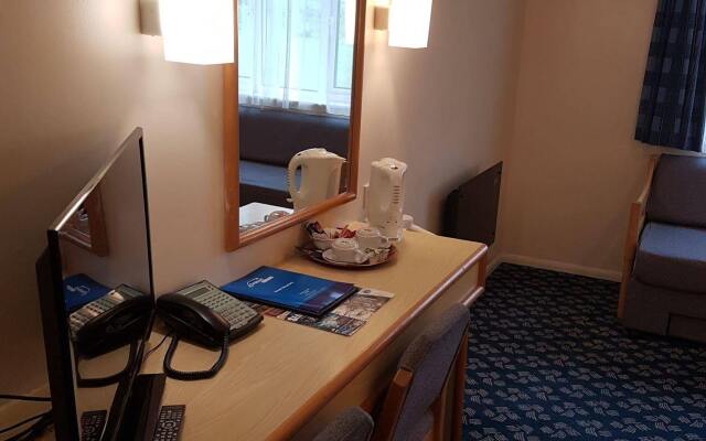 Travel Plaza Hotel