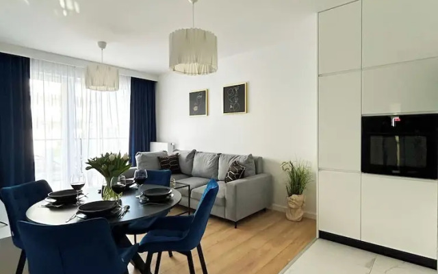 Lumina 3-room apart on Drewnowska