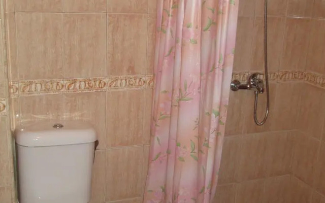 Alex 2 Alexander Services Apartments