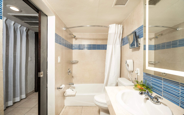 Windward Passage Hotel