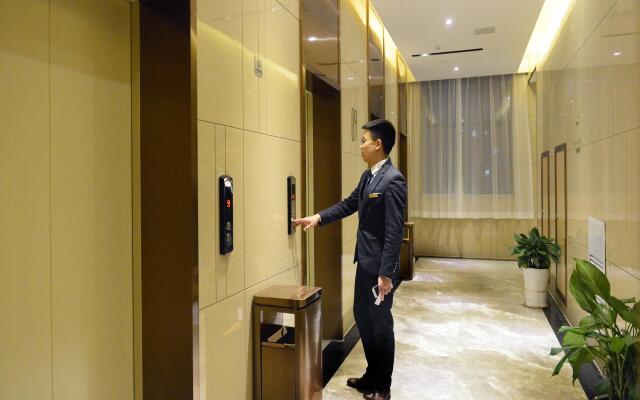 Lavande Hotel·Yichun Wanda, High Speed Railway Station