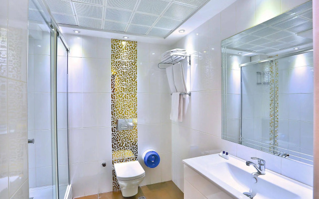 Grand Madrid Hotel