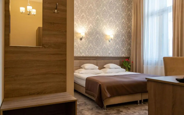 Hotel Maximum