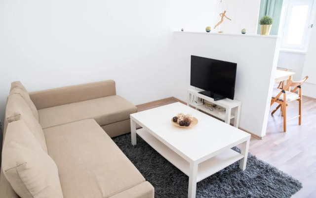 N28 Condo Apartment Next To Andrassy.