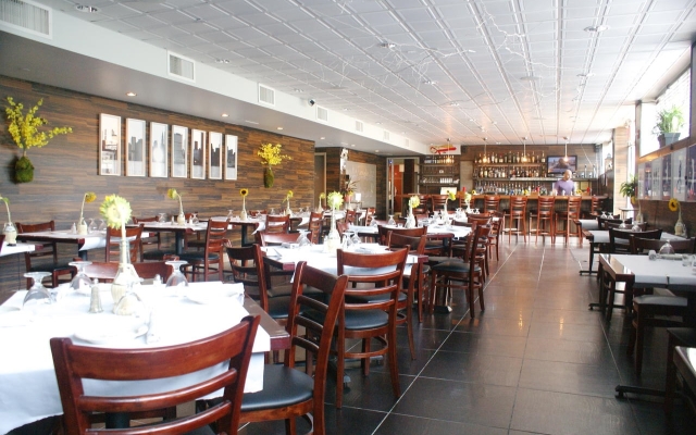 Wyndham Garden Long Island City Manhattan View Hotel