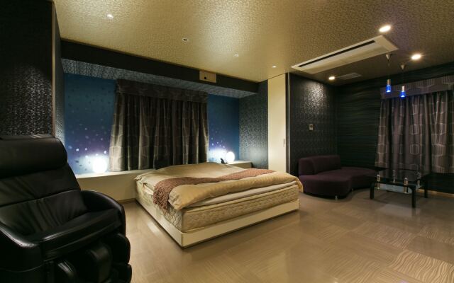 Hotel Atlantis (Adult Only)