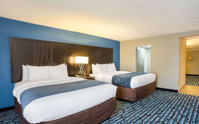 Comfort Suites University