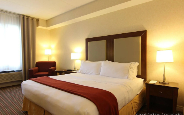 Holiday Inn Express Whitby by IHG