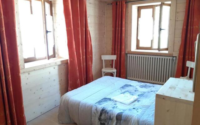 Appartement Albiez-Montrond, 2 pièces, 3 personnes - FR-1-618-6