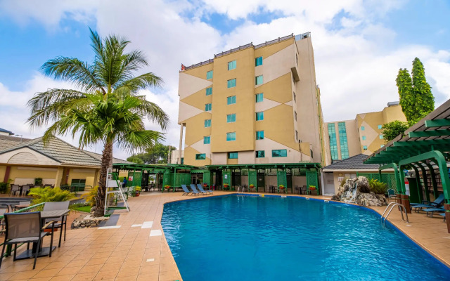 Отель Alisa North Ridge