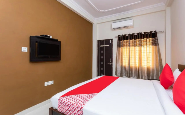 OYO Flagship 70280 Om Gulmohar Avenue