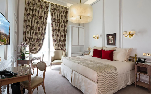 Hotel Regina Louvre