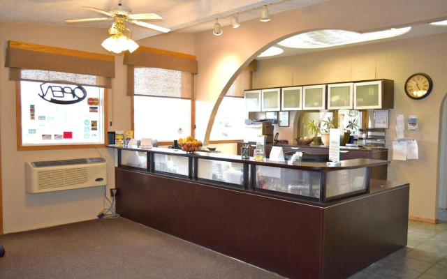 Centre Suites Inns Motel