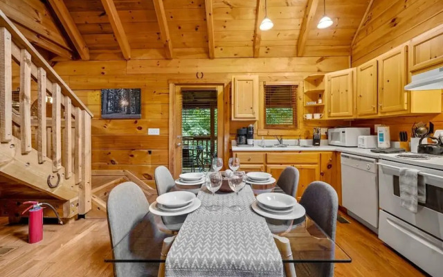 Sunrise Woods Retreat
