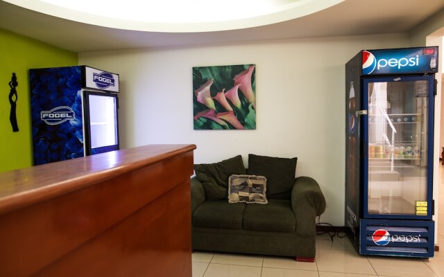 Отель Windsor Plaza