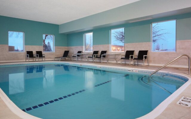 Holiday Inn Express & Suites Pekin (Peoria Area) by IHG