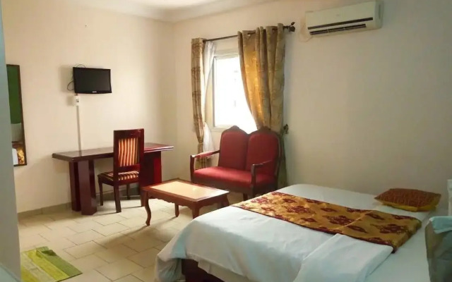 Hotel Vallee Des Rois