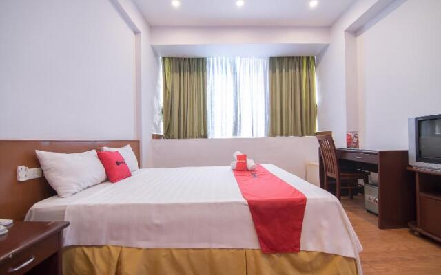 RedDoorz Plus Near Van Mieu Quoc Tu Giam